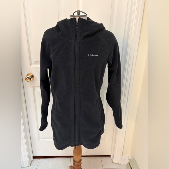 Columbia Sweaters - Columbia Women's Black Fleece with hood ladies size XL